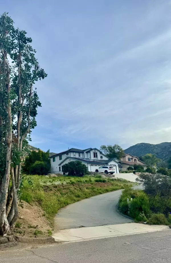 Ramona, CA 92065,16766 Georgios WAY