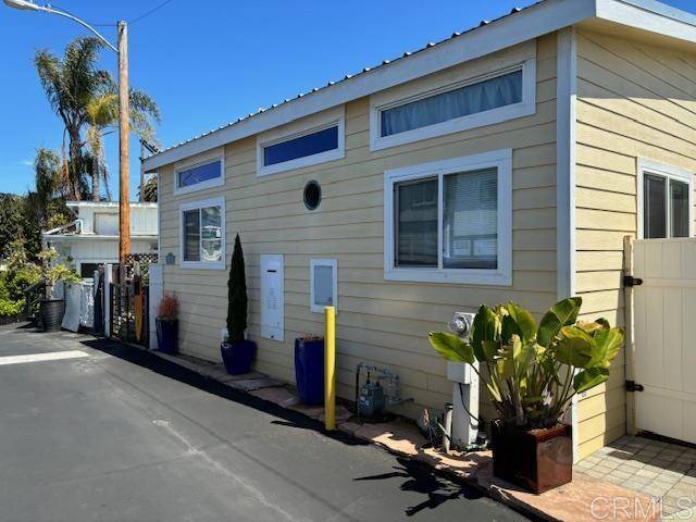Encinitas, CA 92024,170 Diana ST #30