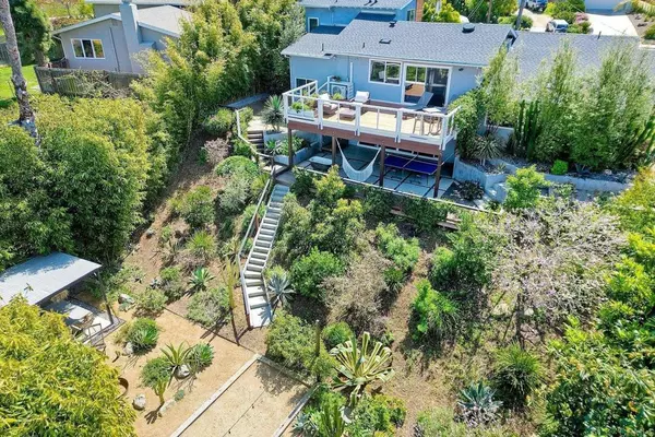 Oceanside, CA 92054,2552 Cornwall ST