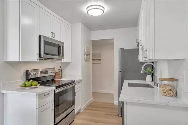 Newark, CA 94560,6282 Joaquin Murieta #H