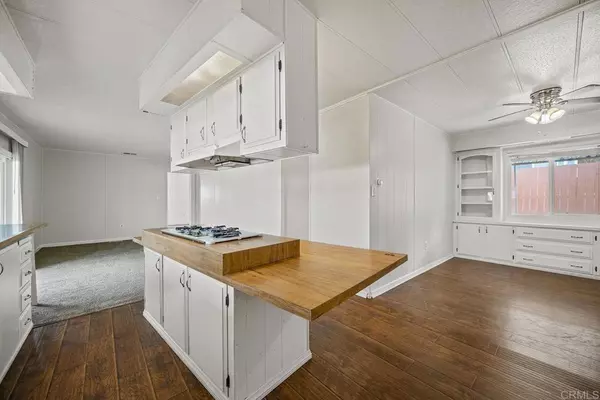 2400 W Valley Pkwy #35, Escondido, CA 92029