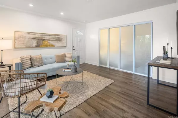 La Jolla, CA 92037,8581 Villa La Jolla DR #N