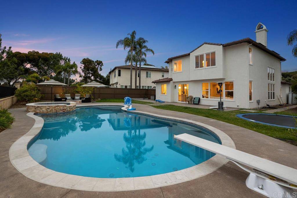 Carlsbad, CA 92010,2390 Outlook Ct