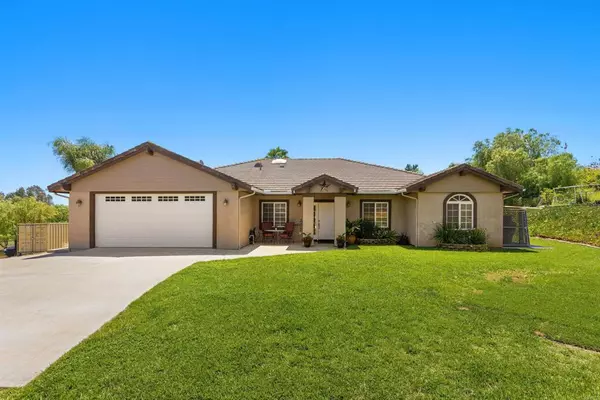 Fallbrook, CA 92028,1571 Pepper Tree PL