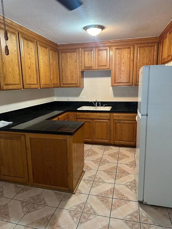 Ramona, CA 92065,742 A ST #10