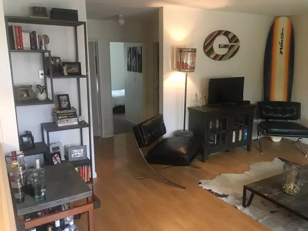 Del Mar, CA 92014,13754 Mango Drive