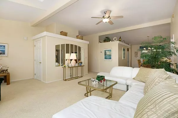 Oceanside, CA 92054,2392 IVY RD