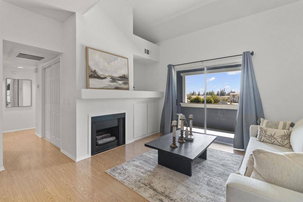 111 S lakeview avenue #111J, Placentia, CA 92870