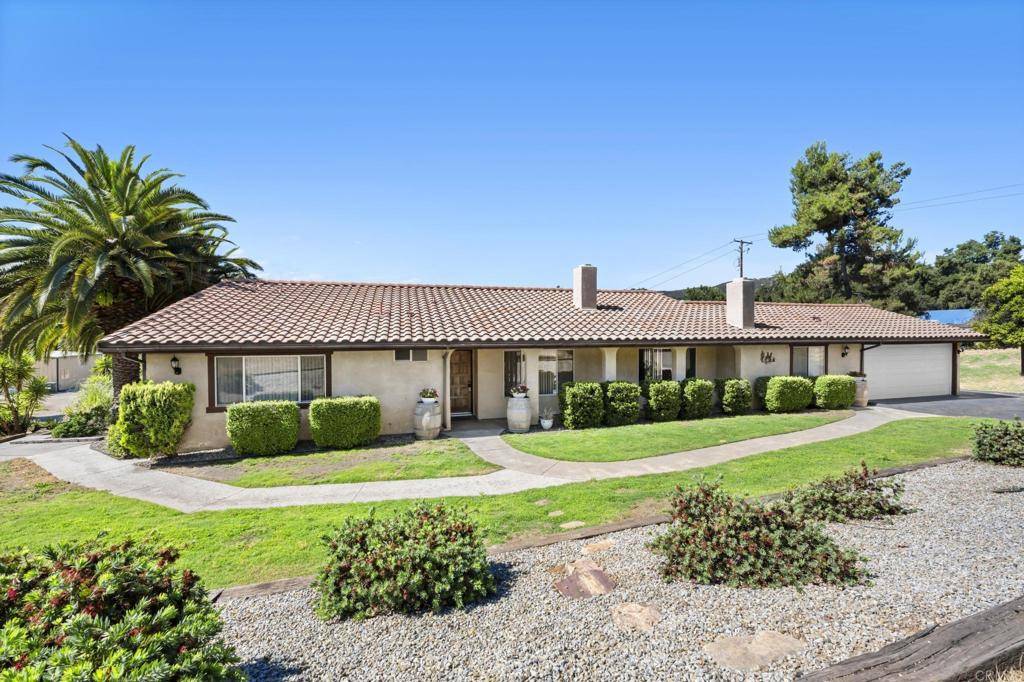 10111 Via Marmol RD, Escondido, CA 92026