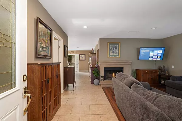 Oceanside, CA 92054,2878 Corto St.