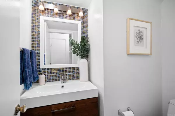 San Diego, CA 92130,13591 Tiverton RD