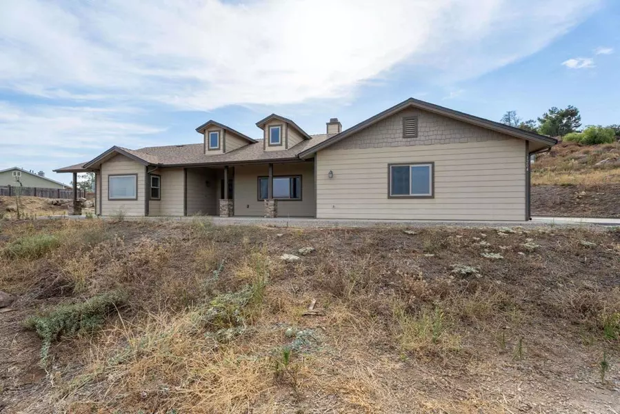 1204 Poplar ST, Ramona, CA 92065