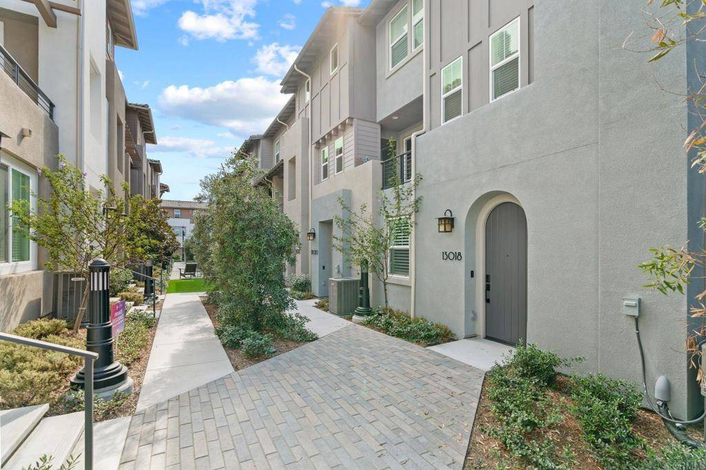 San Diego, CA 92130,13018 LUMEN WAY