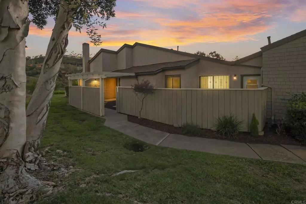Del Cerro, CA 92120,5727 Adobe Falls Rd Unit A