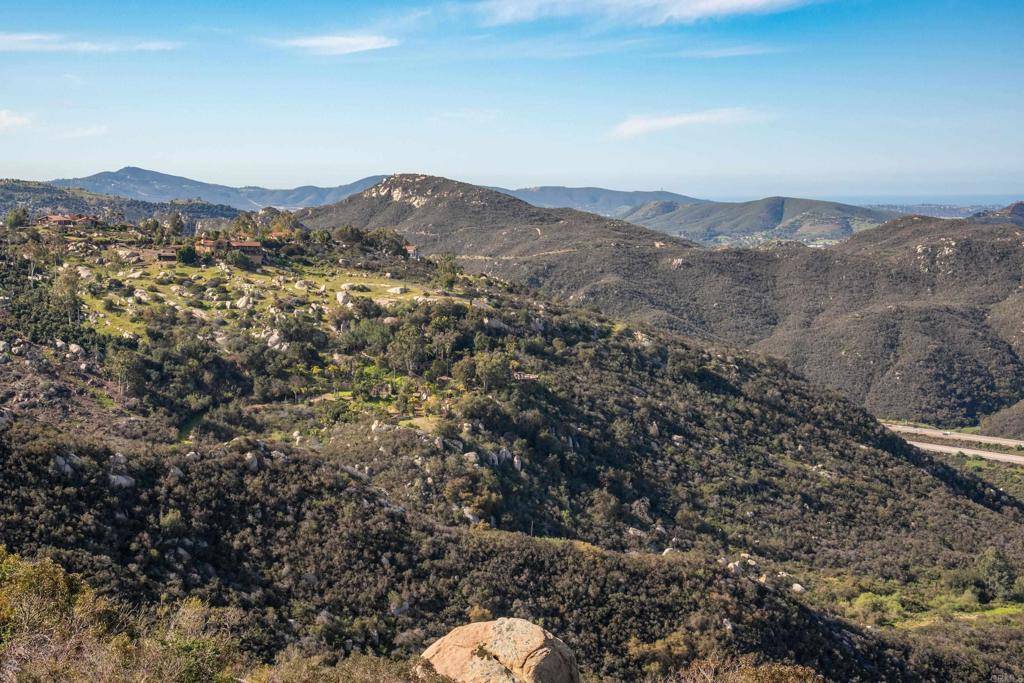 Escondido, CA 92026,Meadow Glen WAY W