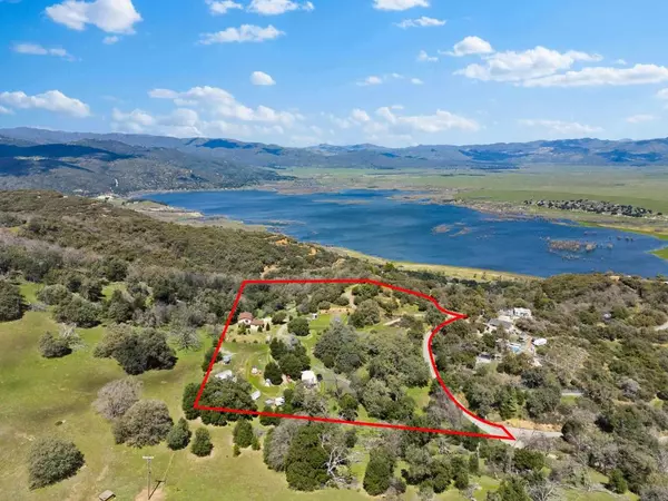 Santa Ysabel, CA 92070,27369 Bobcat TRL