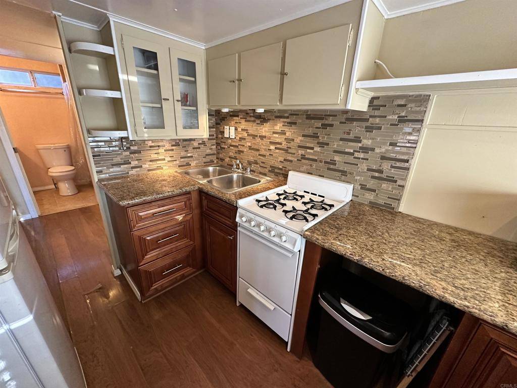 Encinitas, CA 92024,523 N Vulcan AVE #41