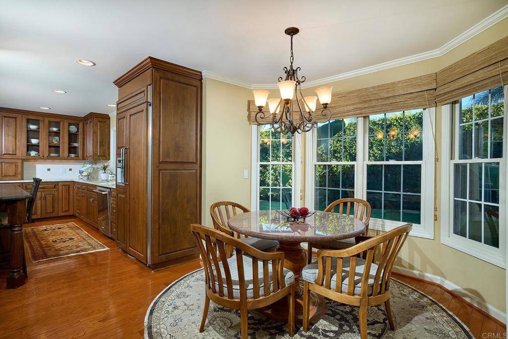 San Diego, CA 92106,985 Tingley Ln