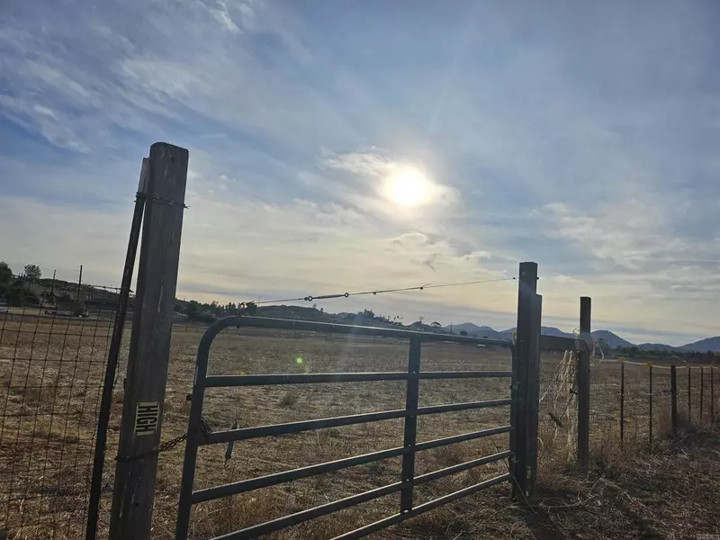 4 .56 acres Keyes RD, Ramona, CA 92065