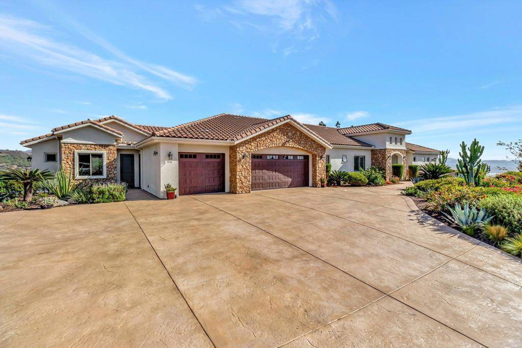 Fallbrook, CA 92028,3026 Via Loma