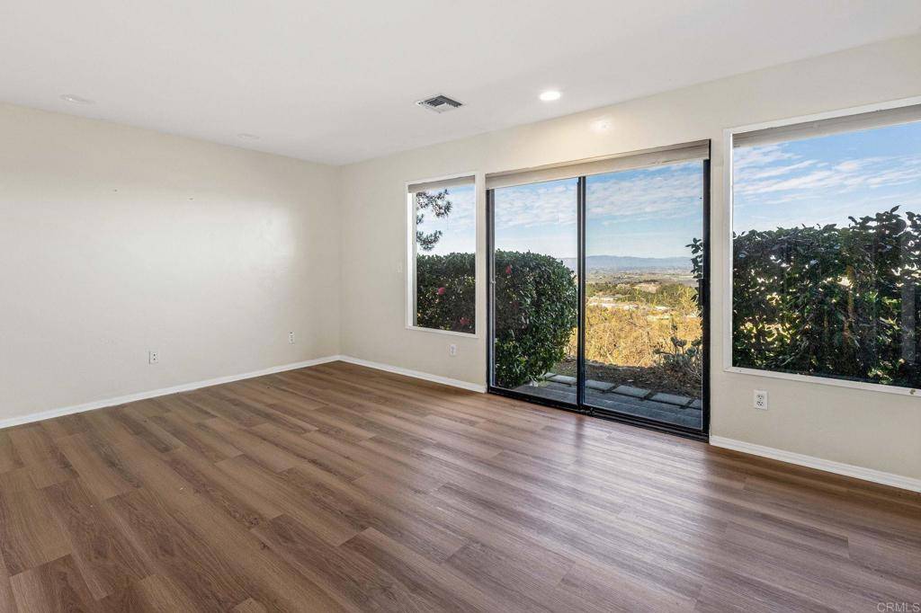 Valley Center, CA 92082,30508 Circle R LN