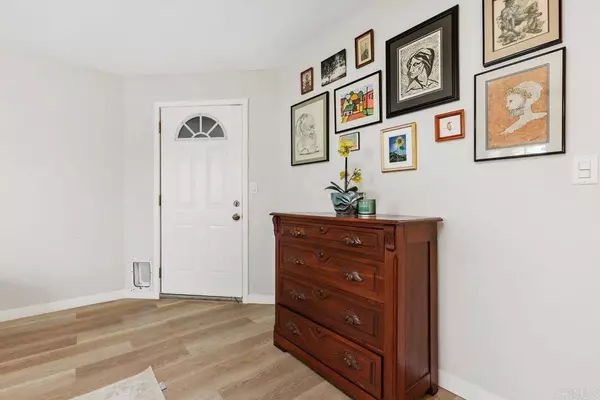Carlsbad, CA 92011,7220 San Lucas