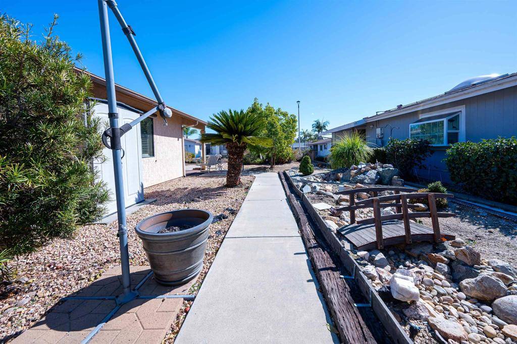 Escondido, CA 92026,1829 Nova Glen