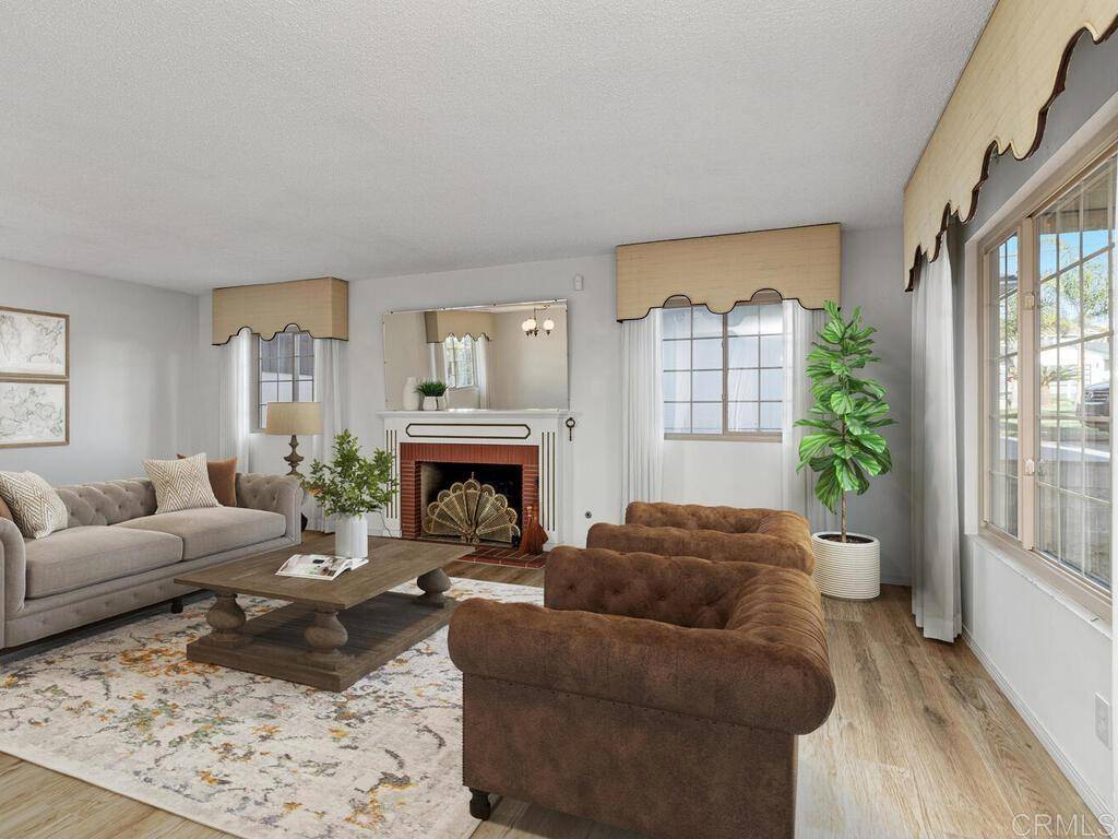 Carlsbad, CA 92008,2044 Linda LN