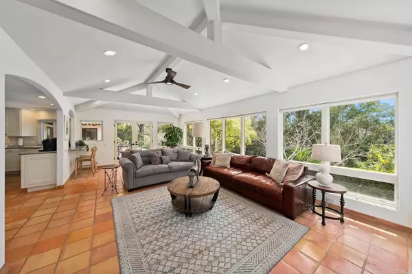 Rancho Santa Fe, CA 92067,5845 Loma Verde