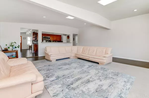 Oceanside, CA 92054,125 Frontier DR