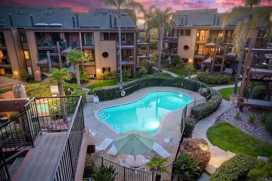 4007 Canario ST #G, Carlsbad, CA 92008