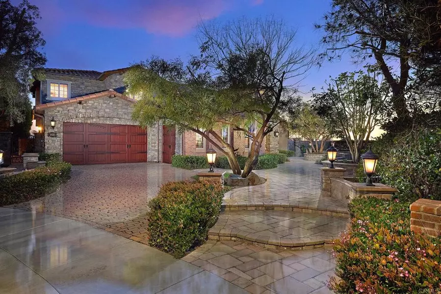 6921 Corte Langosta, Carlsbad, CA 92009