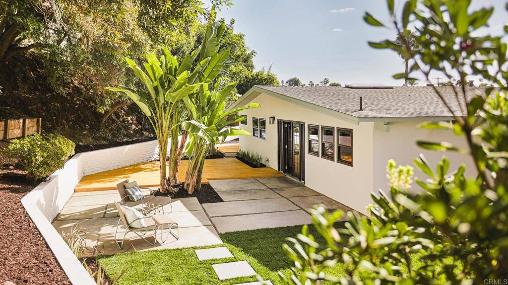 San Diego, CA 92110,3407 Larga Cir