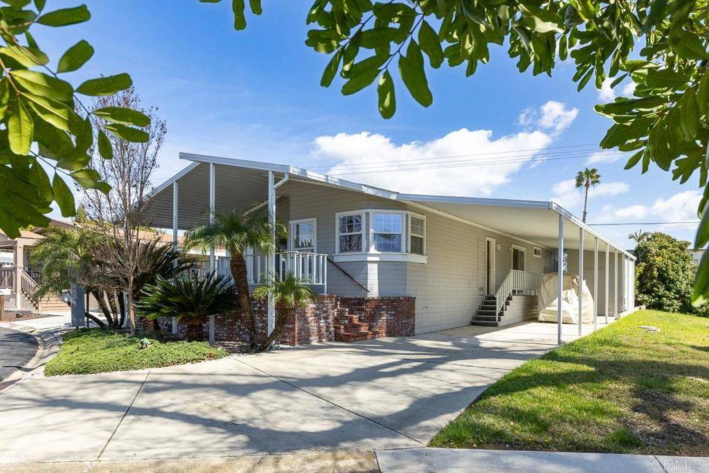 525 W El Norte Pkwy #40, Escondido, CA 92026