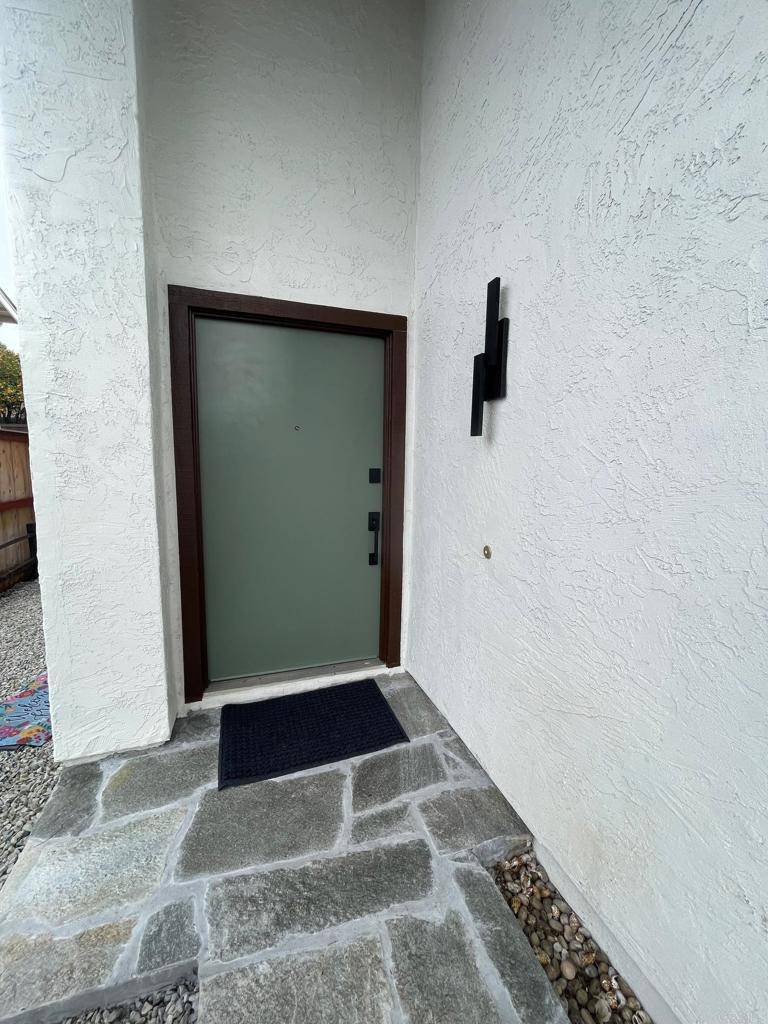 San Marcos, CA 92078,1136 Canary CT