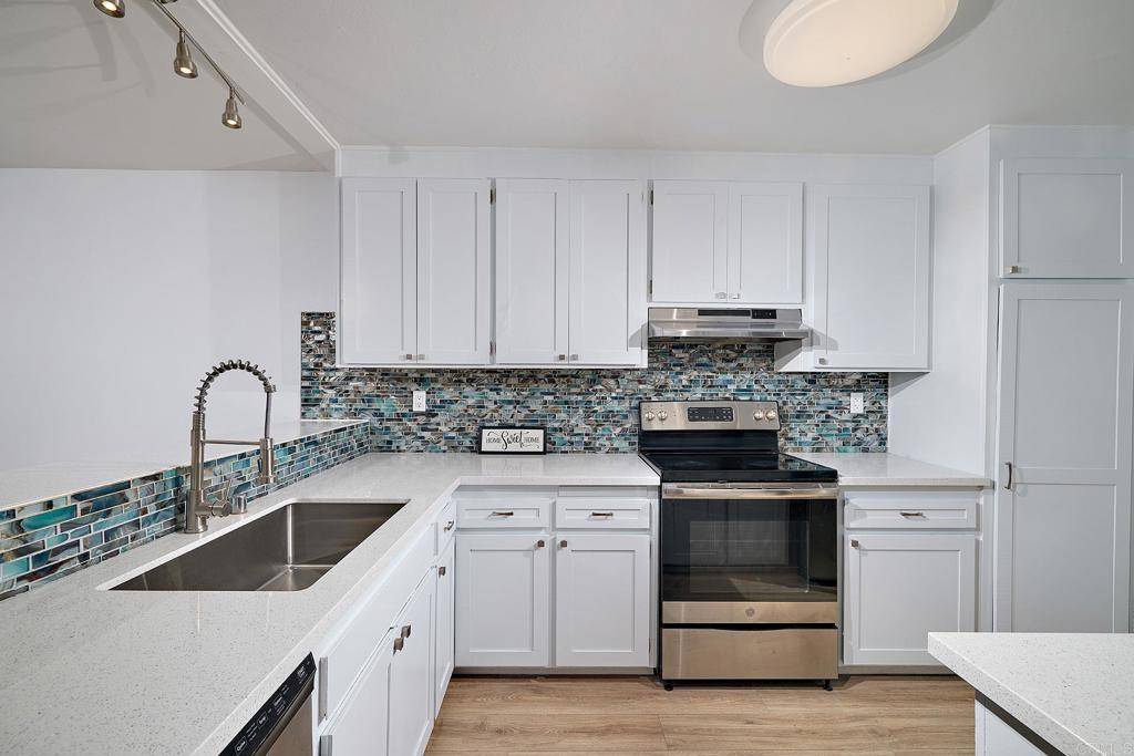 San Diego, CA 92111,4176 Mount Alifan PL #F