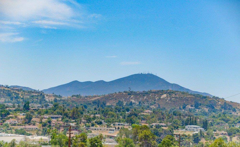 El Cajon, CA 92019,2080 Eula Lane