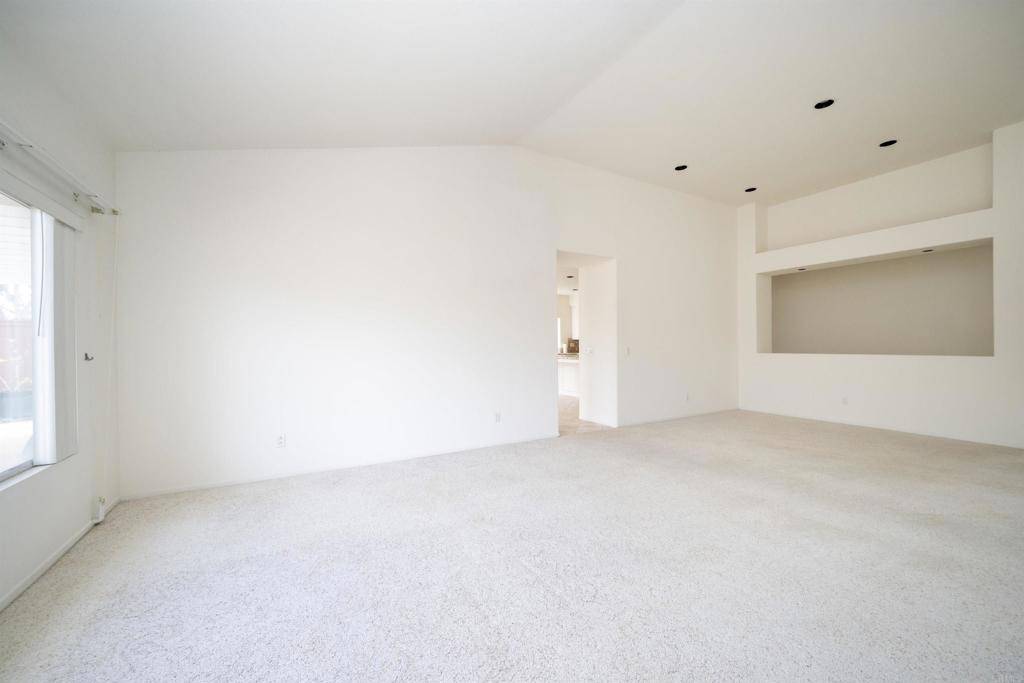 Oceanside, CA 92056,5210 Candlelight St