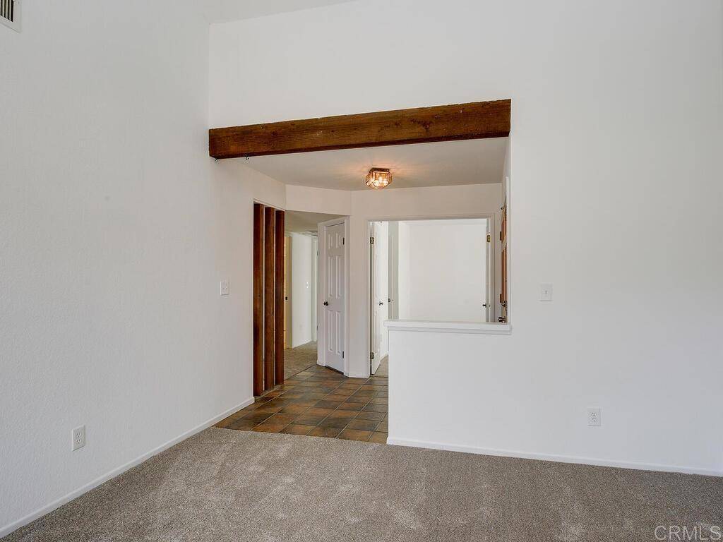 Fallbrook, CA 92028,1714 Woodlark LN