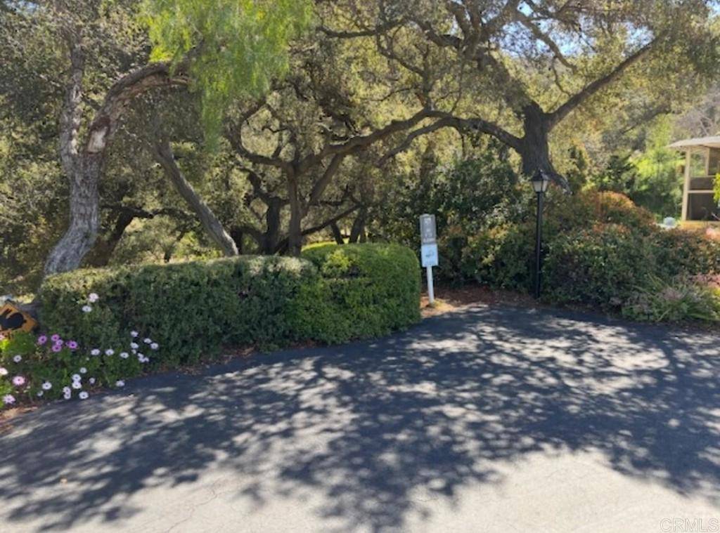 Fallbrook, CA 92028,4850 Dulin RD #143