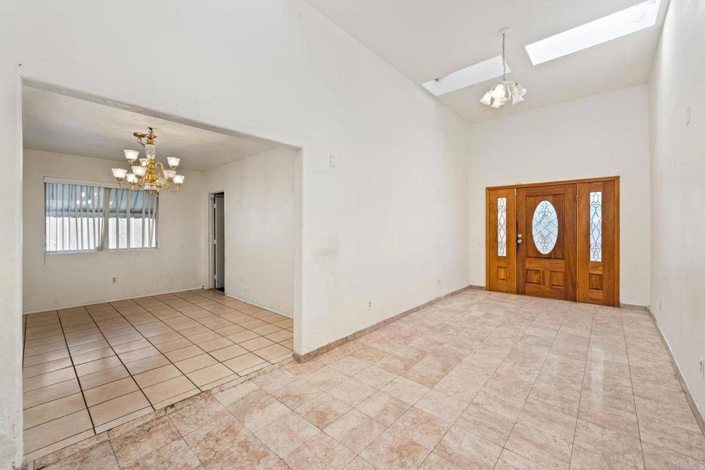 San Diego, CA 92154,3545 Marzo ST