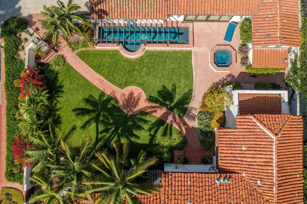 San Diego, CA 92106,2900 Nichols ST