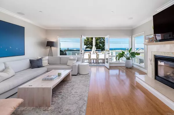 Encinitas, CA 92024,738 Cornish DR