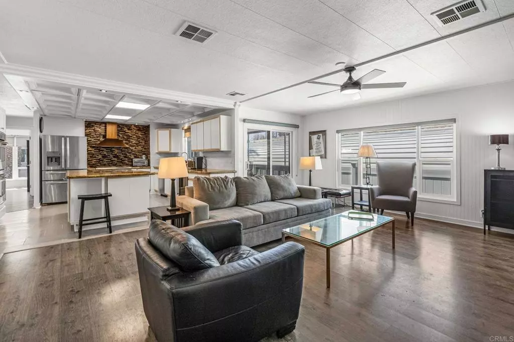 Carlsbad, CA 92011,7236 San Benito ST #355