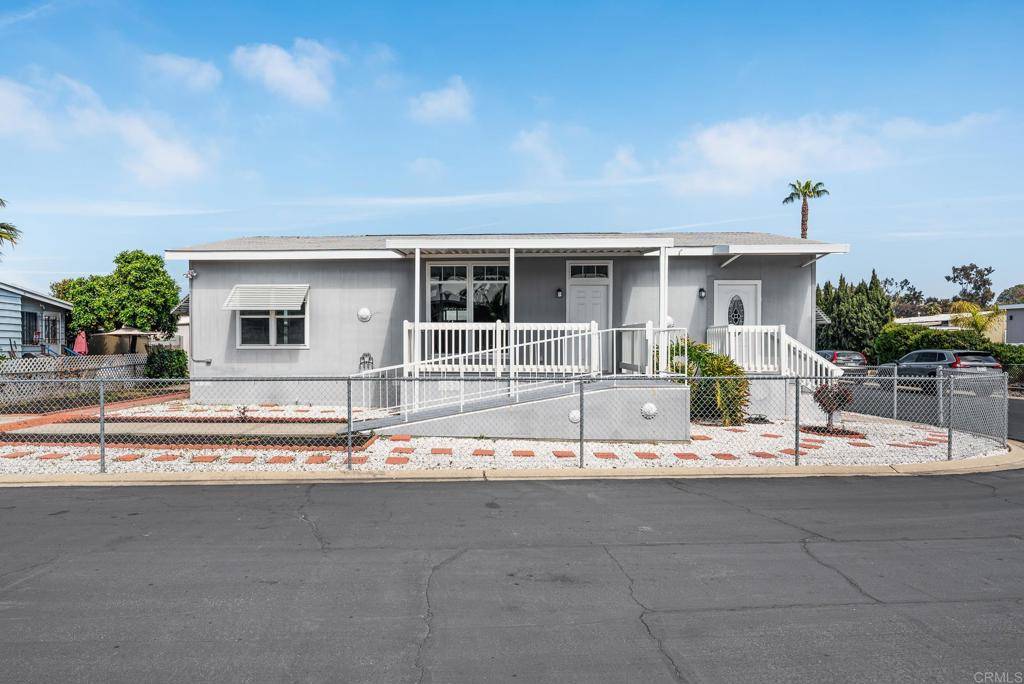 4660 N River RD N #104, Oceanside, CA 92057
