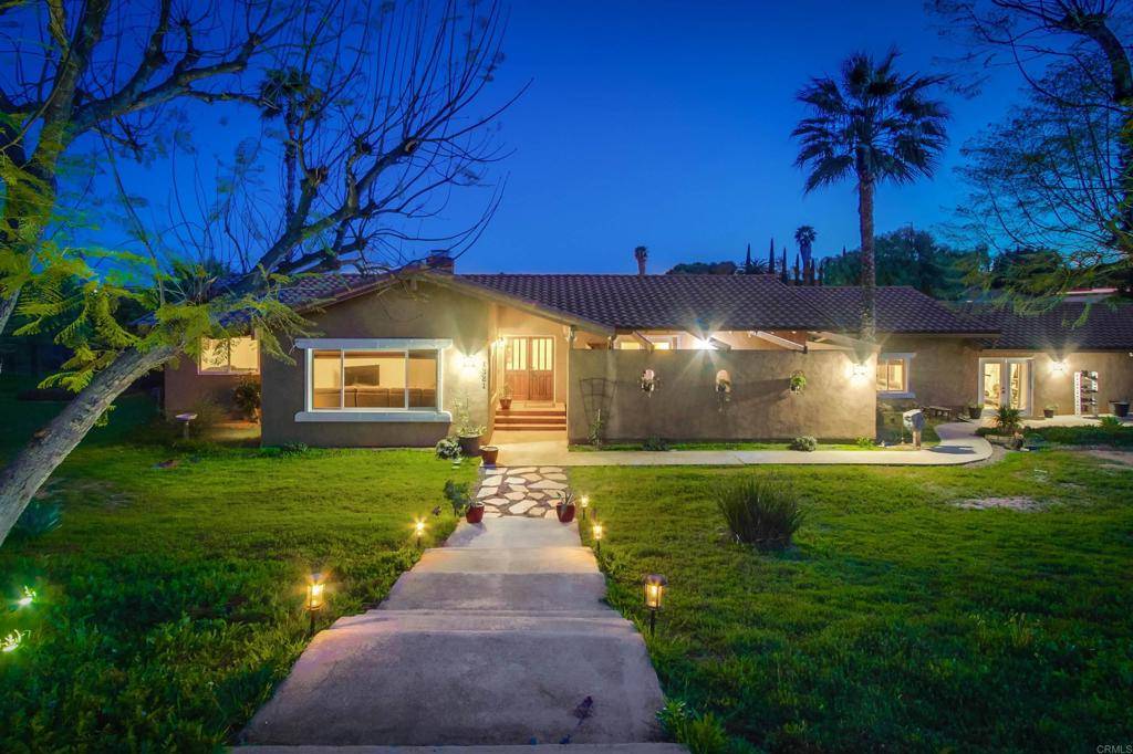 1321 Friends Way, Fallbrook, CA 92028