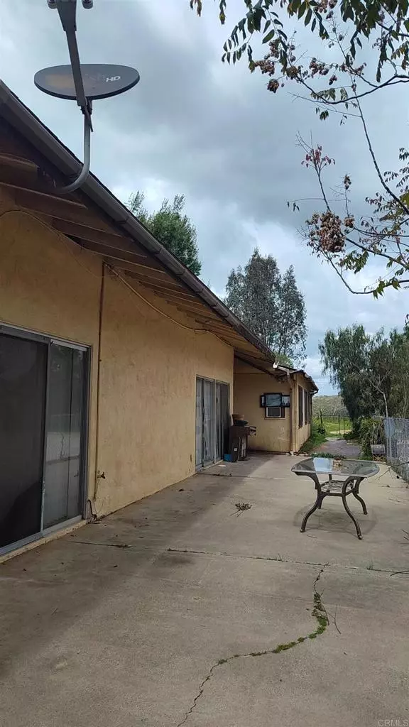 1102 N Twin Oaks Valley RD, San Marcos, CA 92069