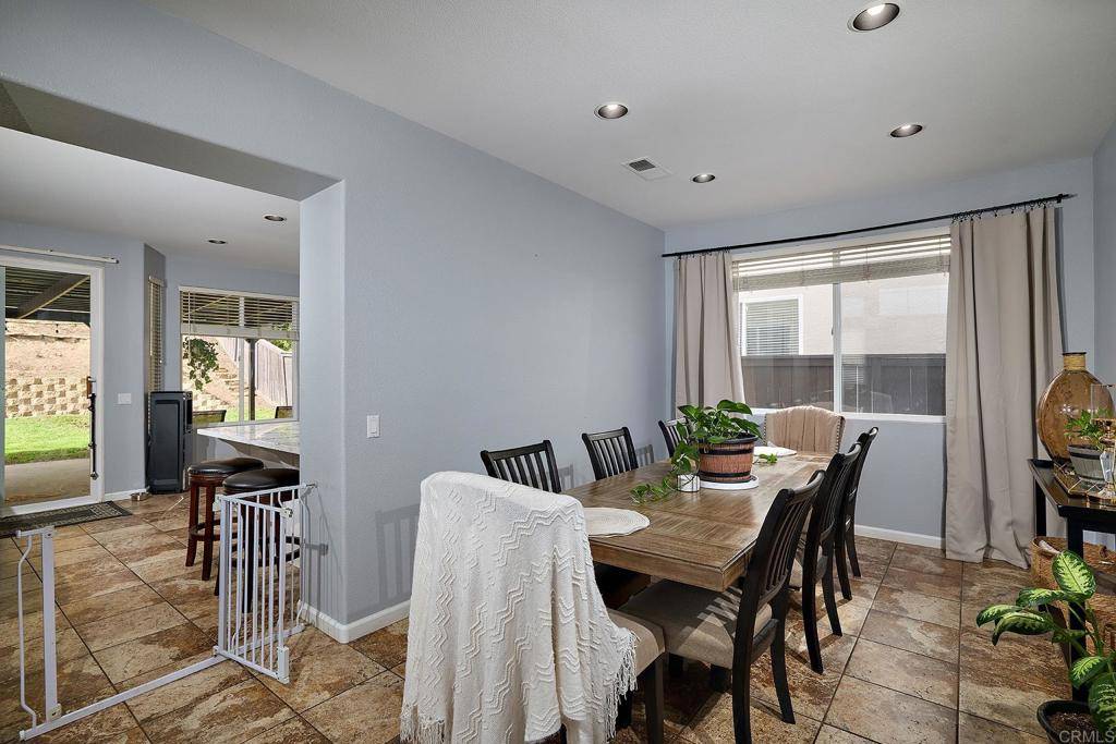 Escondido, CA 92026,29720 Gracilior DR