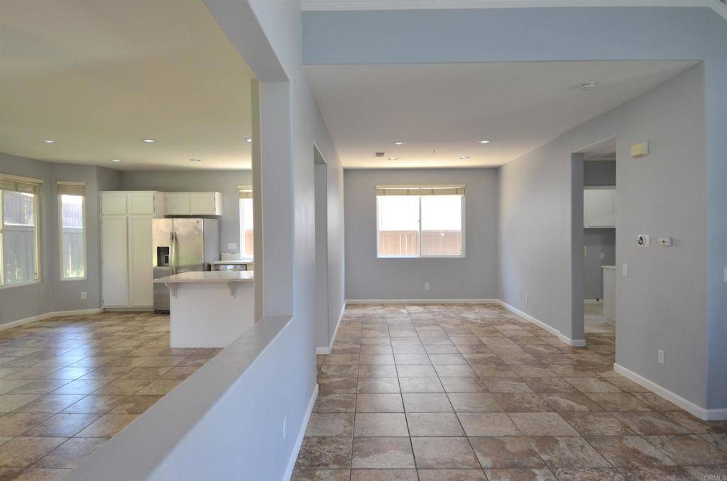 Escondido, CA 92026,29720 Gracilior DR