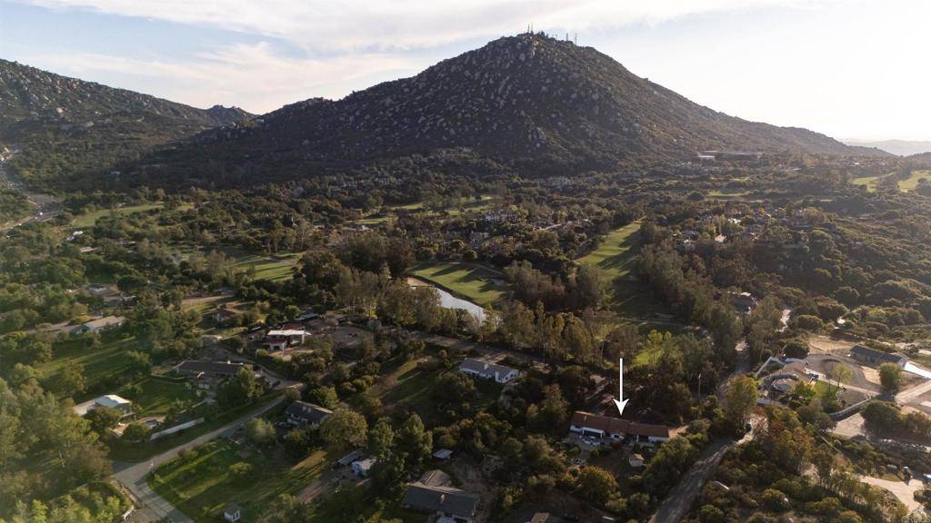 Ramona, CA 92065,16609 Archie Moore RD